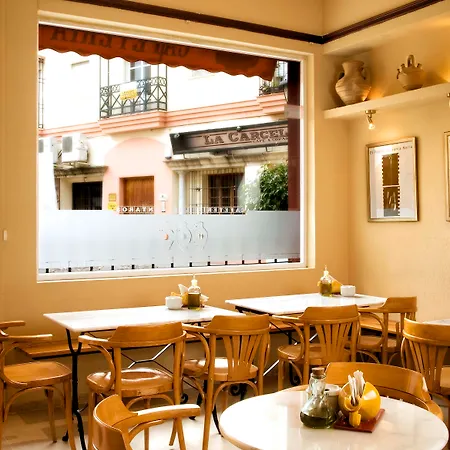 Cantaros Hotel 3*