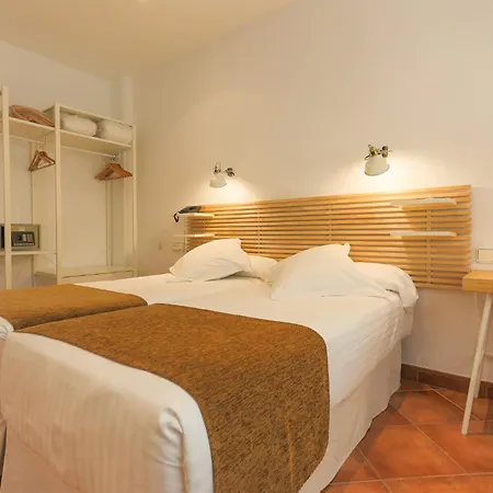 Hotel Cantaros 3*